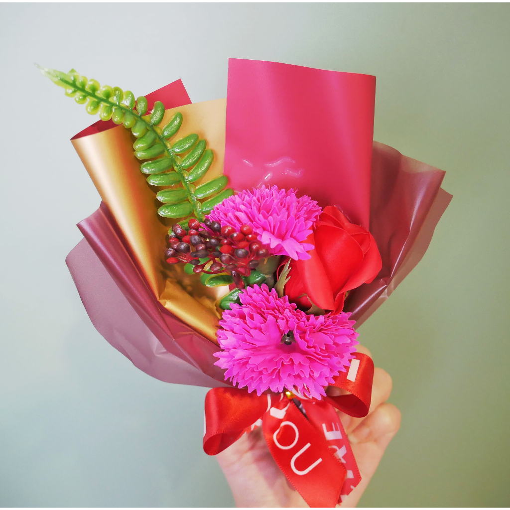 【台灣現貨速發】香皂花 康乃馨花束｜10束以上 50元｜康乃馨 禮盒 畢業季 母親節 花束