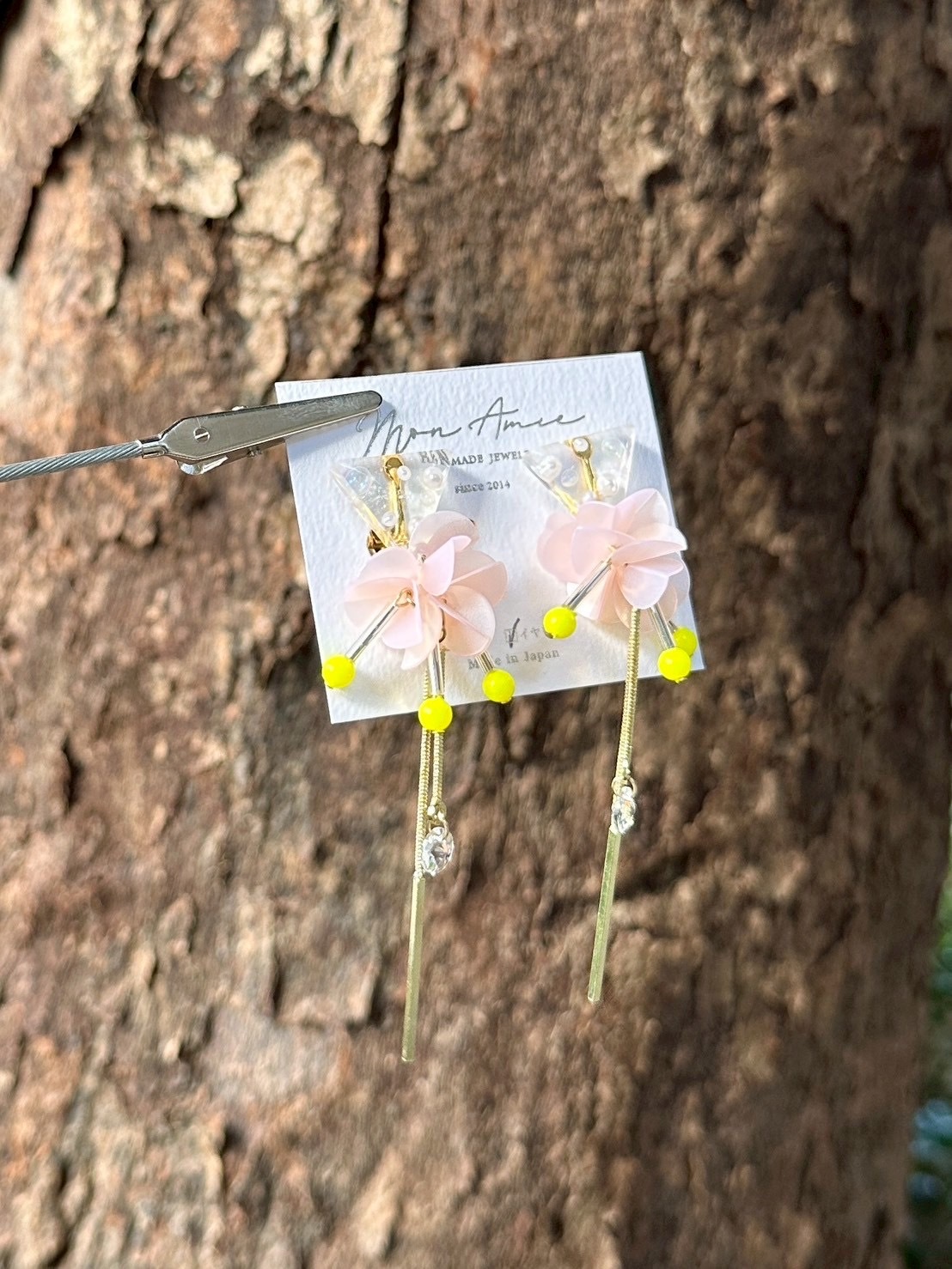 [Mon Amie] 2way 三角寶石亮片球耳環 | 粉x黃 | NO.27 | 耳夾