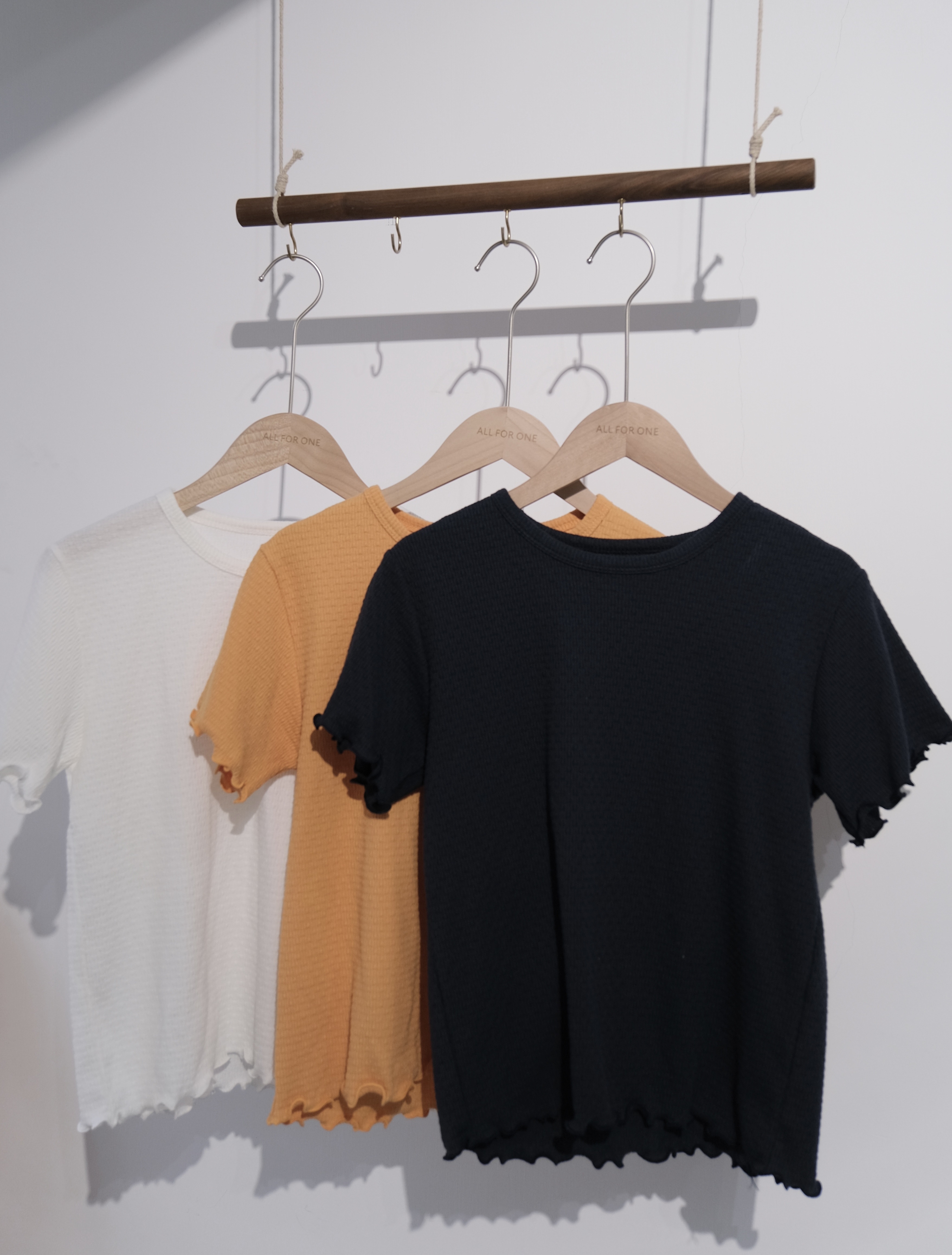 日常RUFFLE邊粒粒TEE