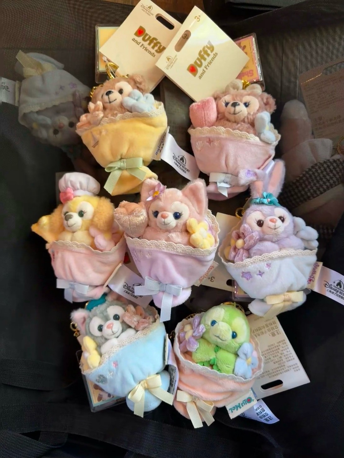 現貨 正版代購 上海迪士尼 Disney 七夕限定 花束 達菲家族 七寶 吊飾 情人節 小吊飾