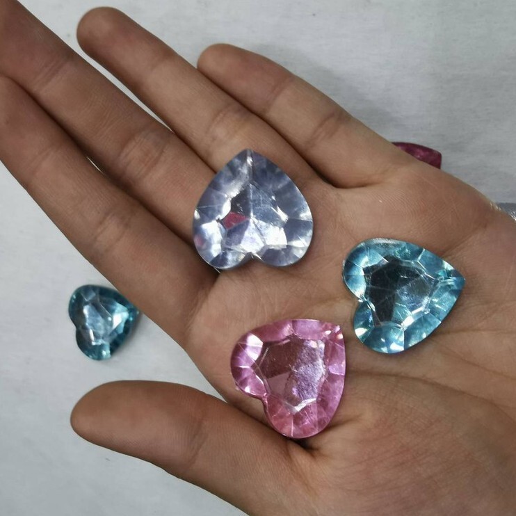 【台灣現貨速發】2.5 cm 立體愛心鑽片(特價出清品)