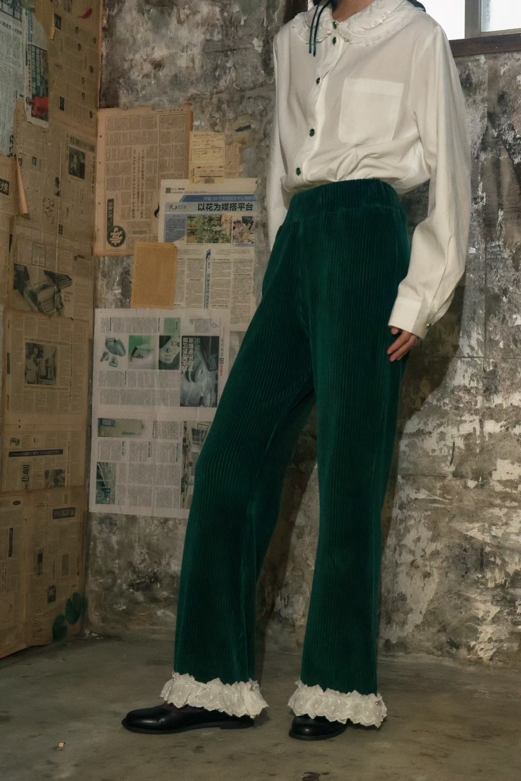 燈芯絨蕾絲褲腳休閒褲