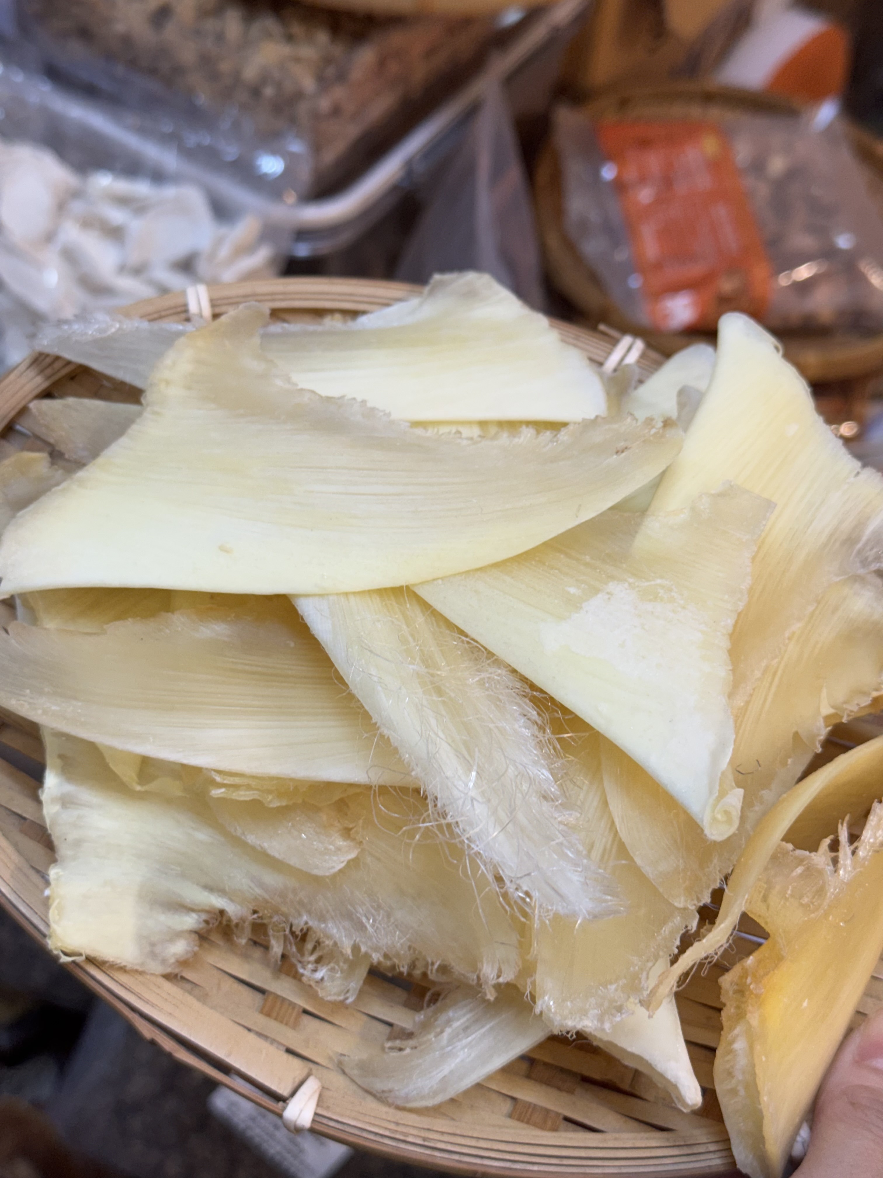 （4441）金沙勾翅4-6吋（20-25隻）半斤