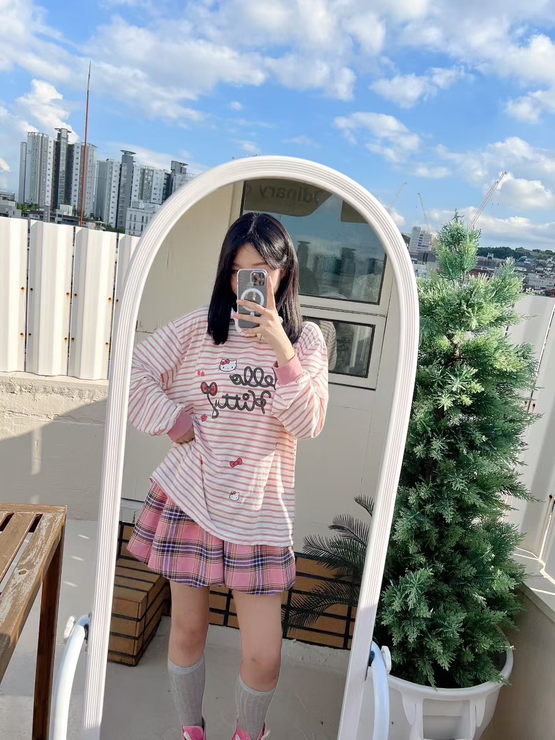 學生風格子泡泡裙