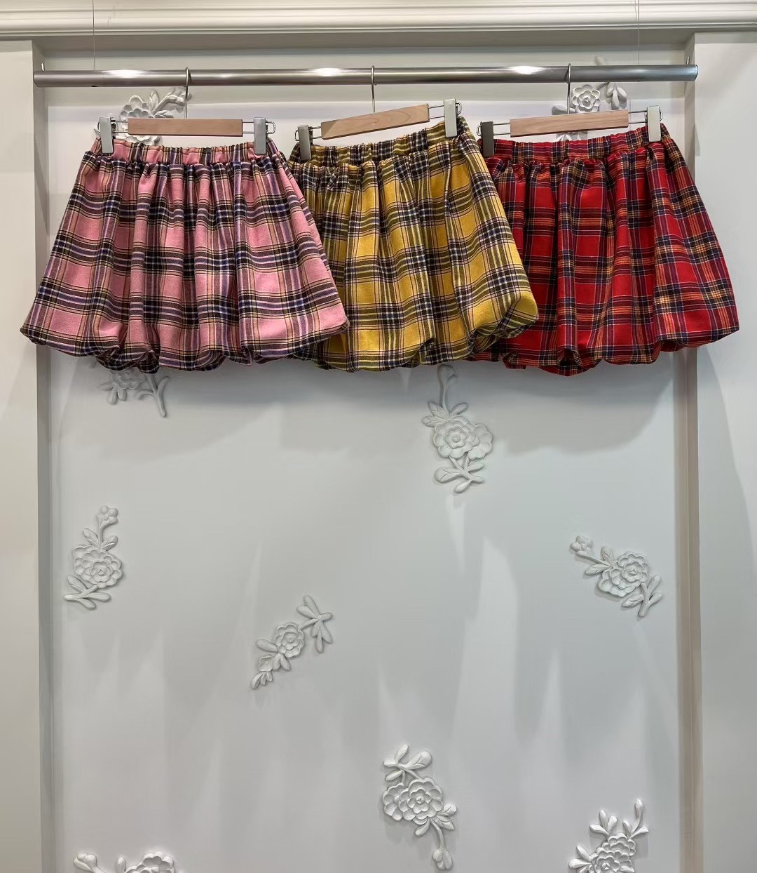 學生風格子泡泡裙