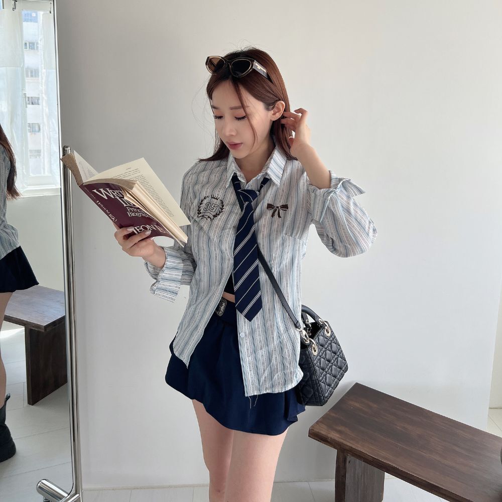 【學姊帶你】DOMISS學院風襯衫-配領結 條紋襯衫 美式學院(現貨)