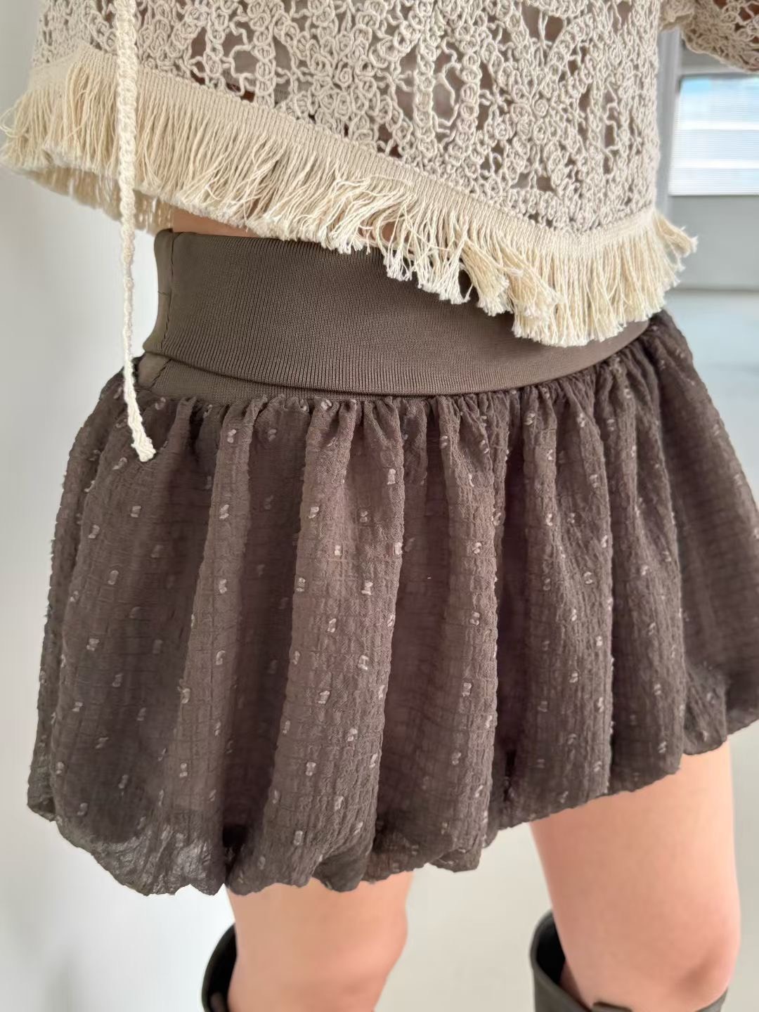 鬆緊顆粒泡泡短褲裙