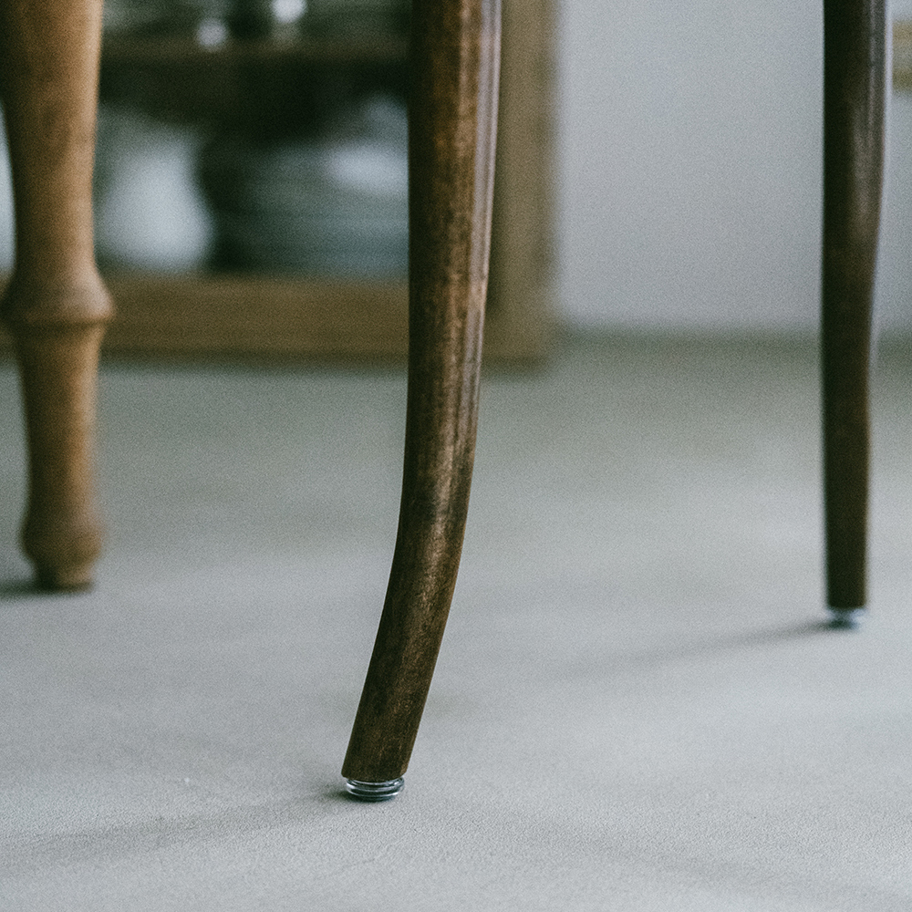 樂天2024銷售排行榜冠軍！日本製超靜音好滑動隱形橡膠椅腳墊 (8入)