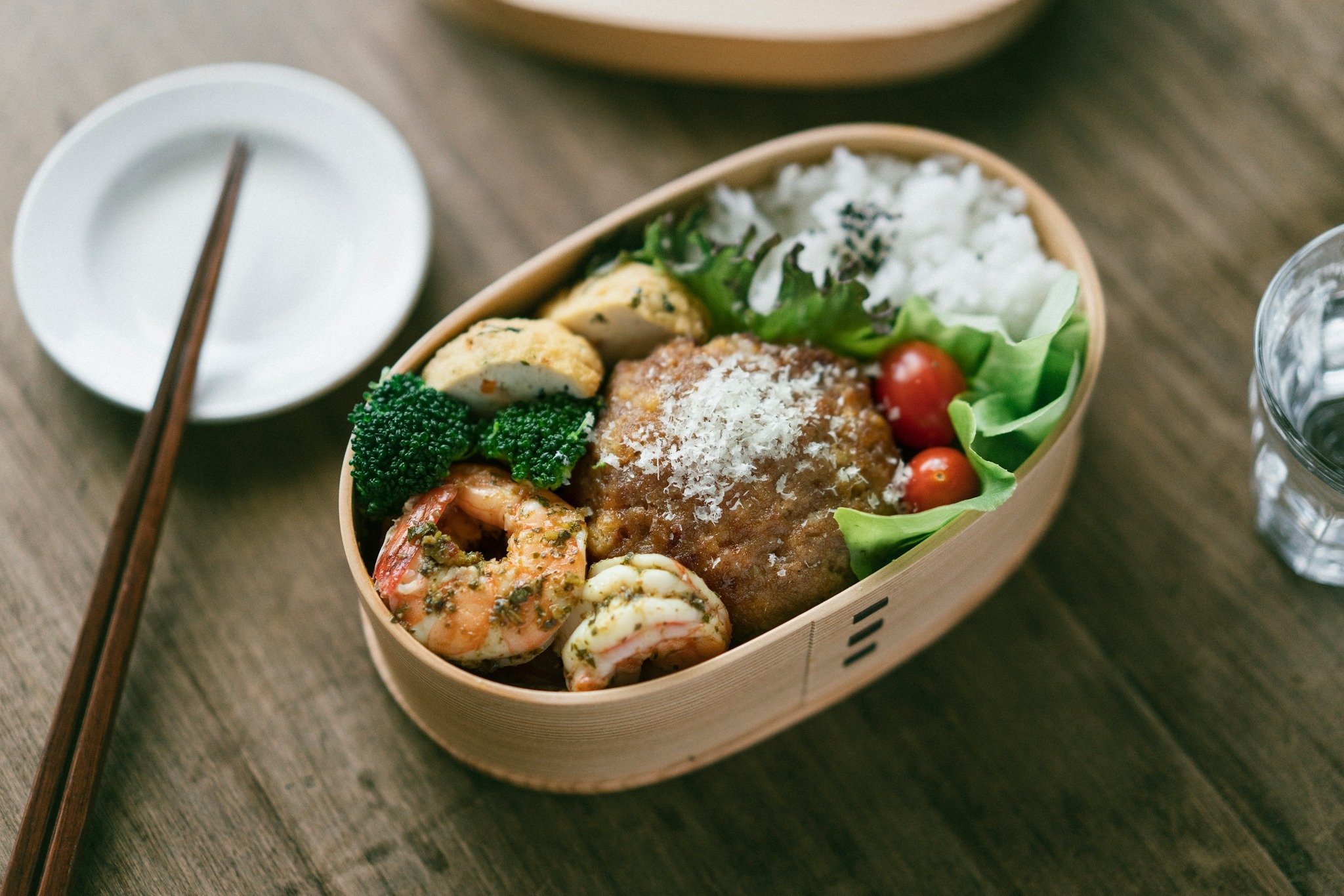 日本製輕量職人杉木橢圓便當盒