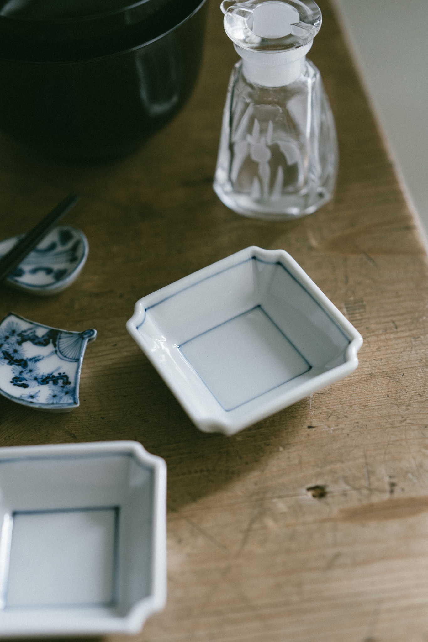 菱花描藍線豆皿