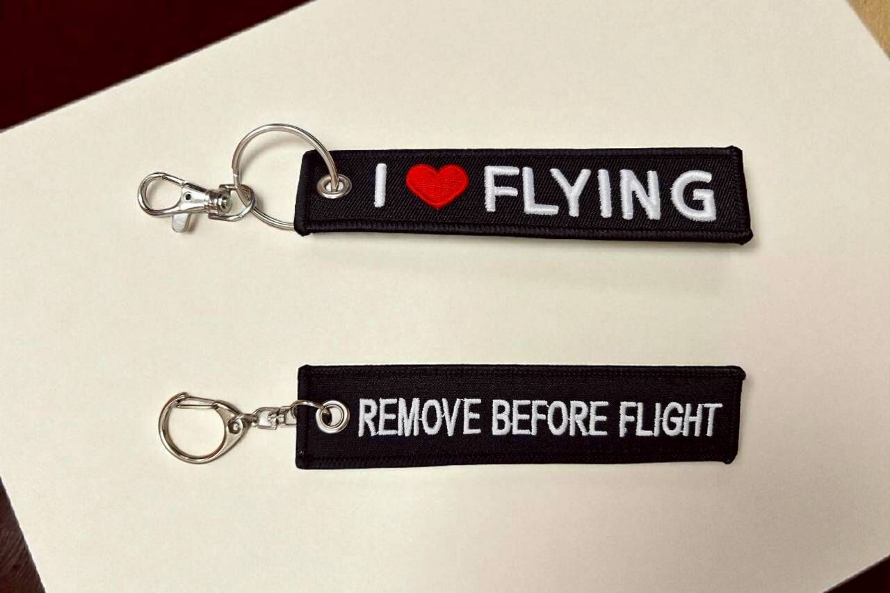 I LOVE FLYING 飛行前拆除鑰匙圈