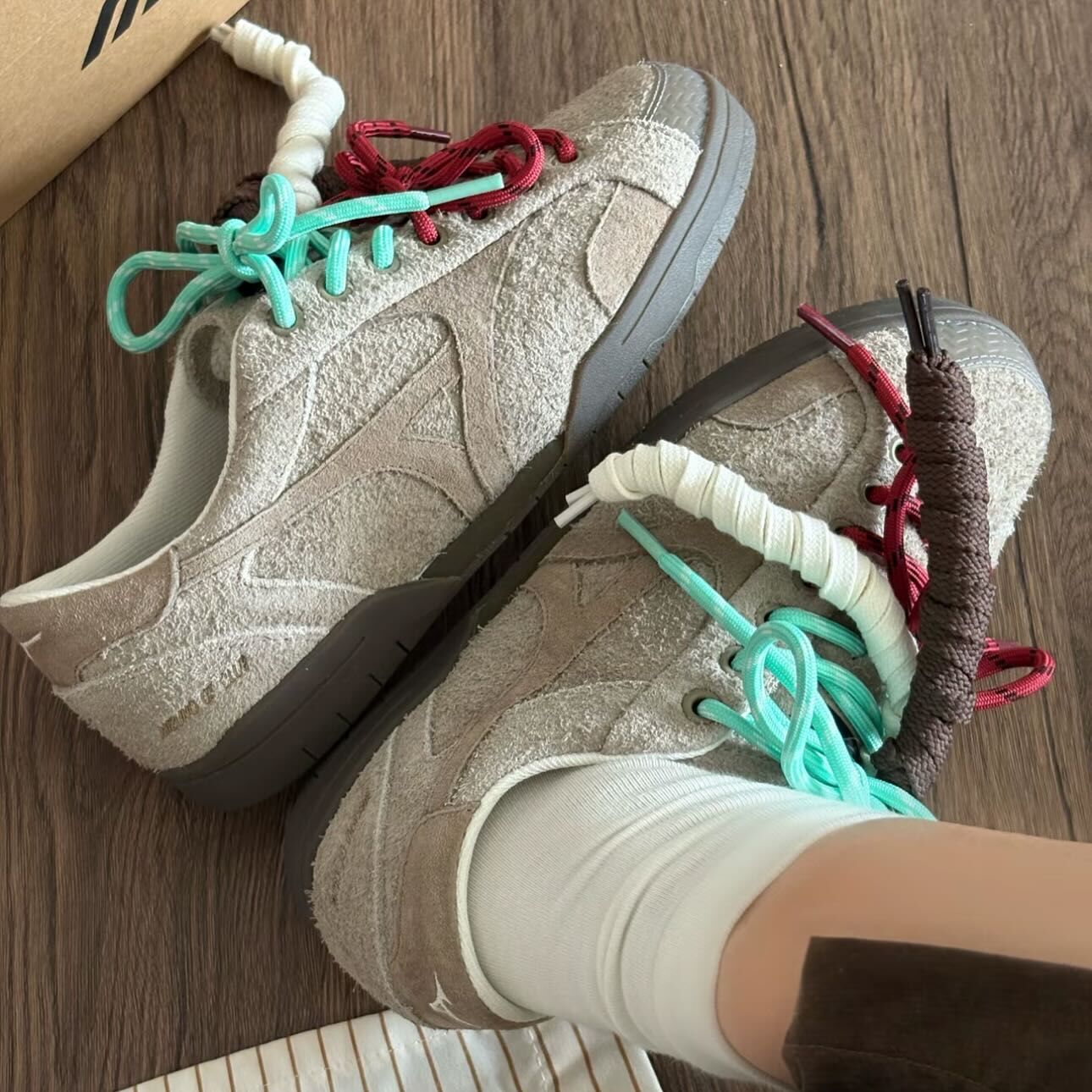 MIZUNO CT CLUB 麂皮冷石灰 撞色鞋帶