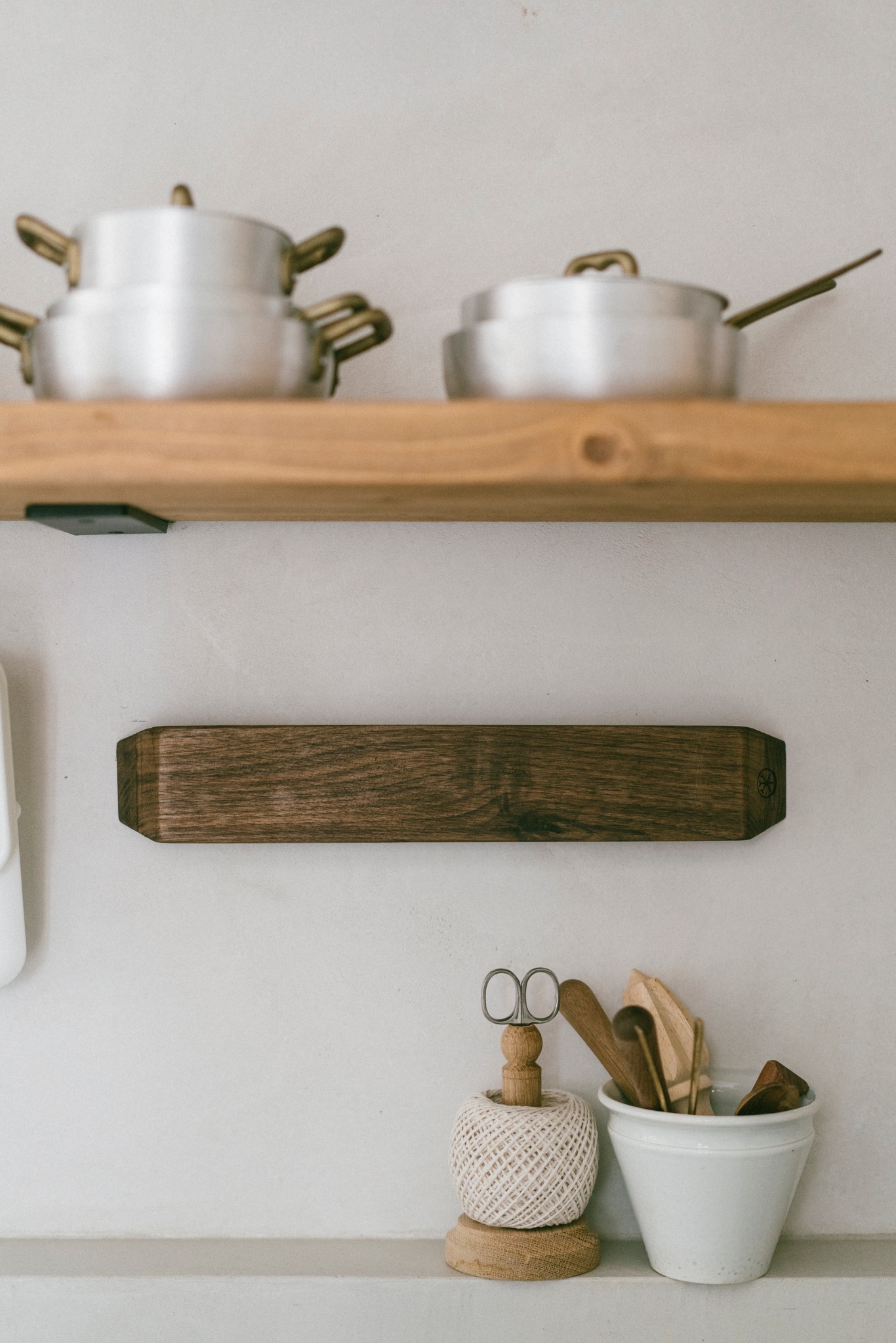 澳洲FSC™ 森林驗證黑胡桃木磁吸式刀架