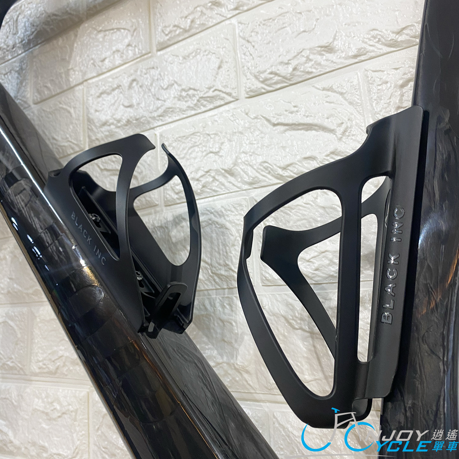 Black Inc OSTRO Aero Bottle Cages