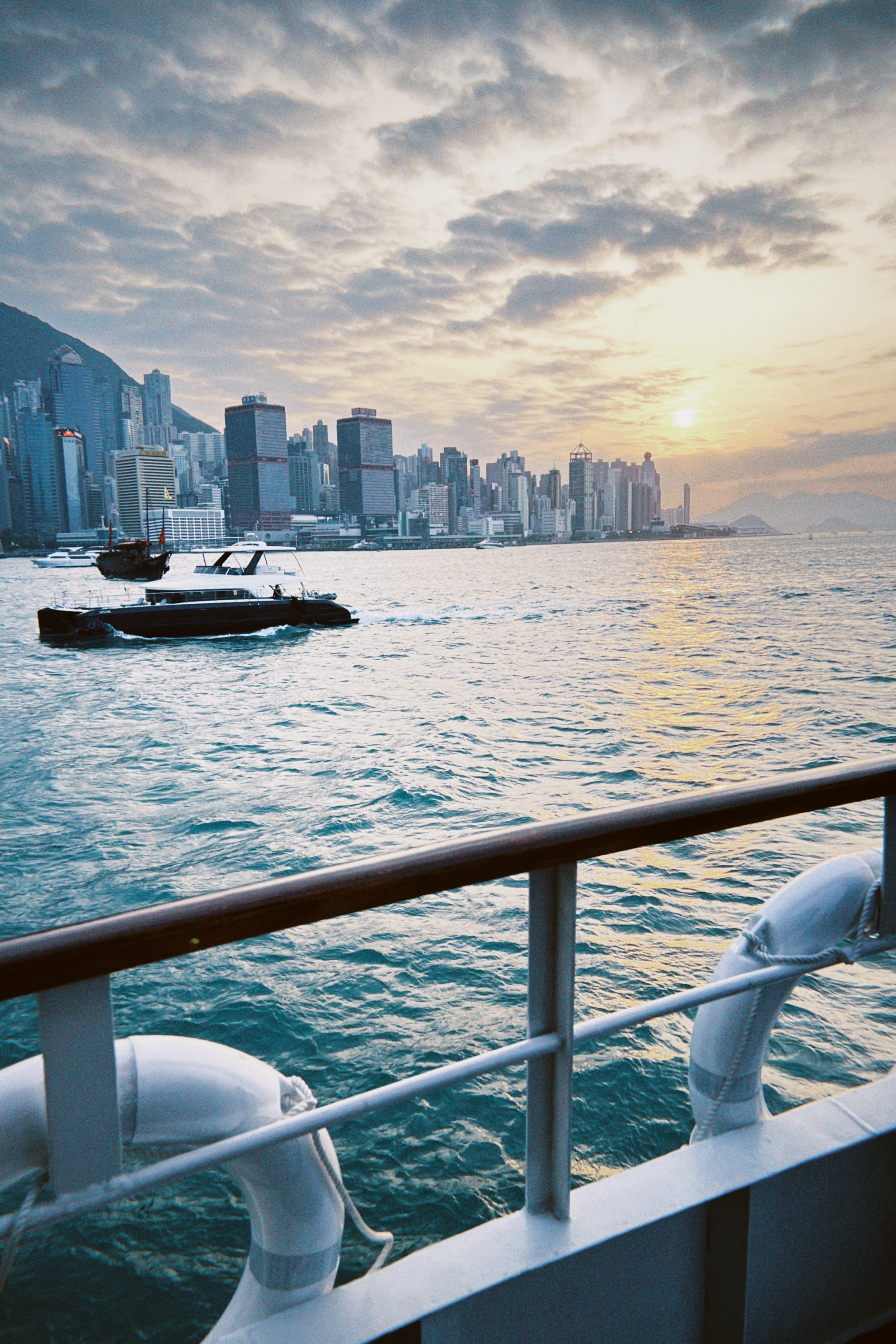 浪漫黃昏遊 (17:30-18:35) - 天星黃昏遊