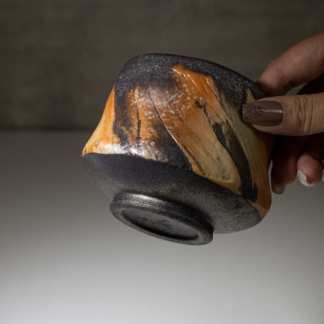 炎岩黑土柴燒主人杯H004CL