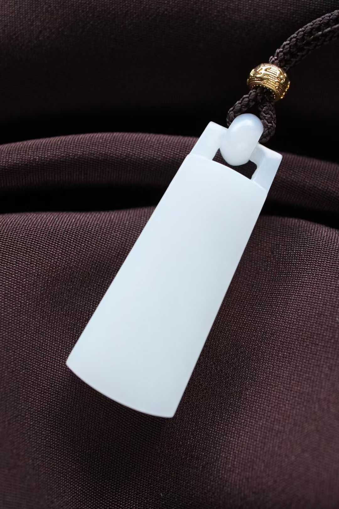 91411 和田玉經典款無事牌稱心如意掛件