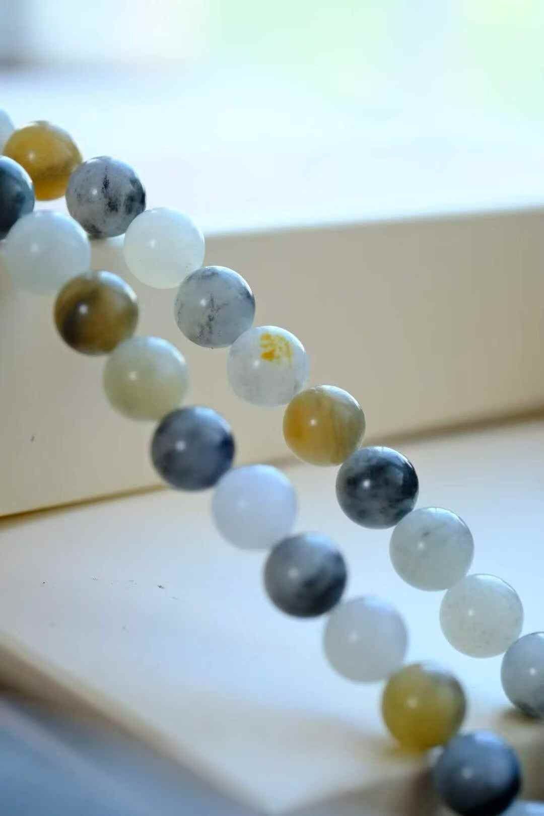 91715 和田玉籽料樓蘭三彩珠鏈 (8mm直徑)