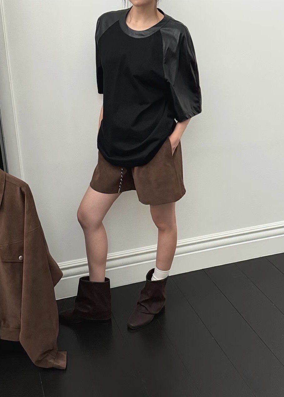 袖接皮革寬版T