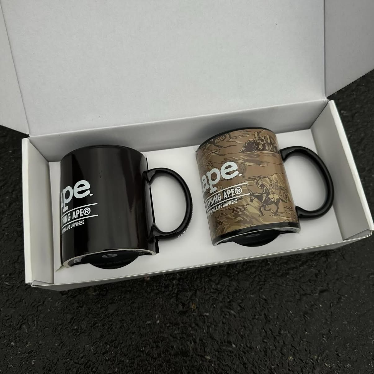 <海外限定>Aape 遇熱變色馬克杯組 一組兩入