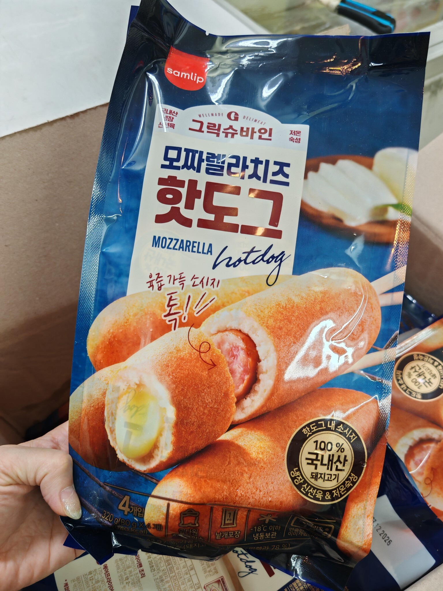 韓國拉絲芝士拼香腸熱狗棒