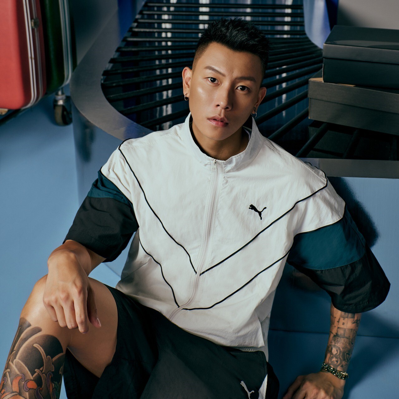 PUMA 外套 流行系列 米白綠 復古 足球風 短袖 風衣外套 中性 63427605