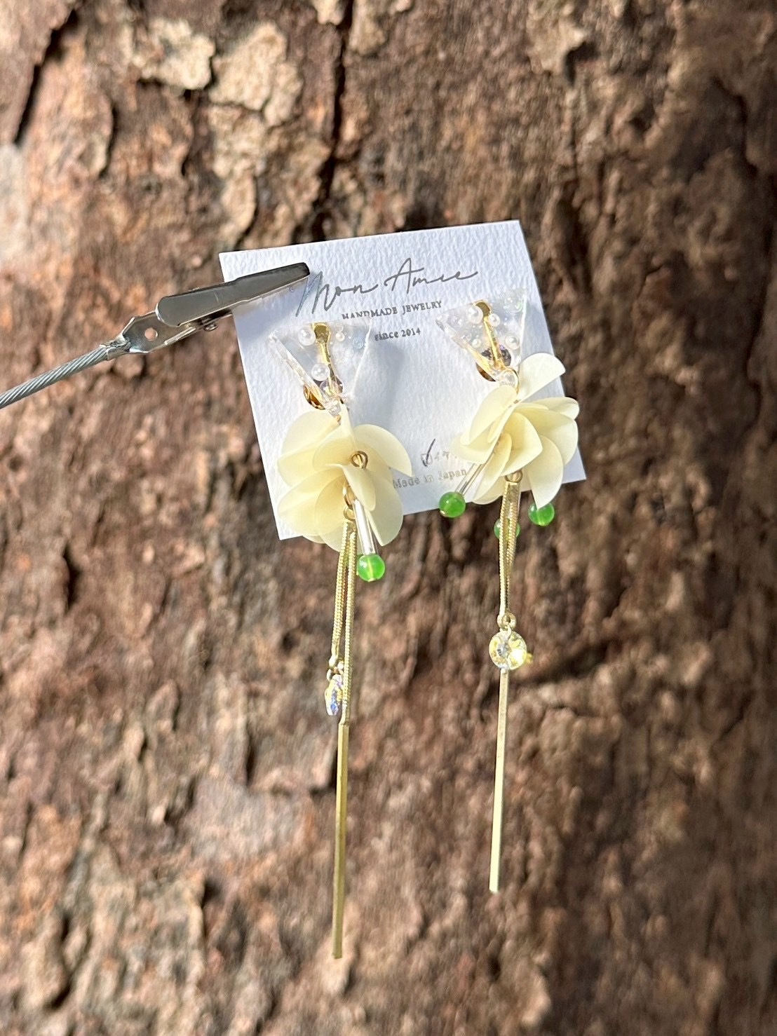 [Mon Amie] 2way 三角寶石亮片球耳環 | 綠x黃 | NO.29 | 耳夾