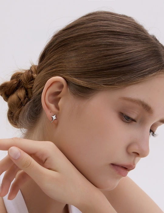光感星芒。夾式耳環