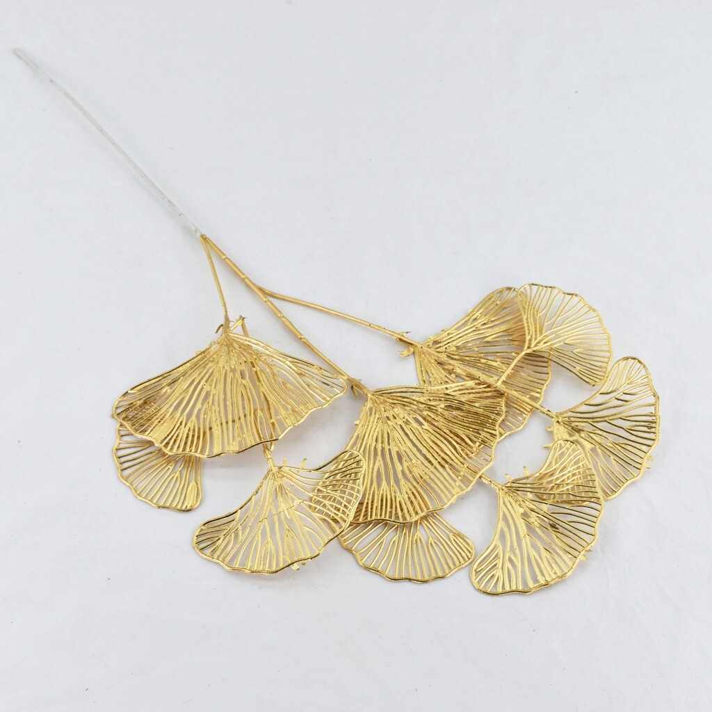 【台灣現貨速發】金色仿真花材 金葉子 垂吊鹿角葉 小金扇葉 楓葉｜人造花 仿真蕨類 金色 金蕨葉