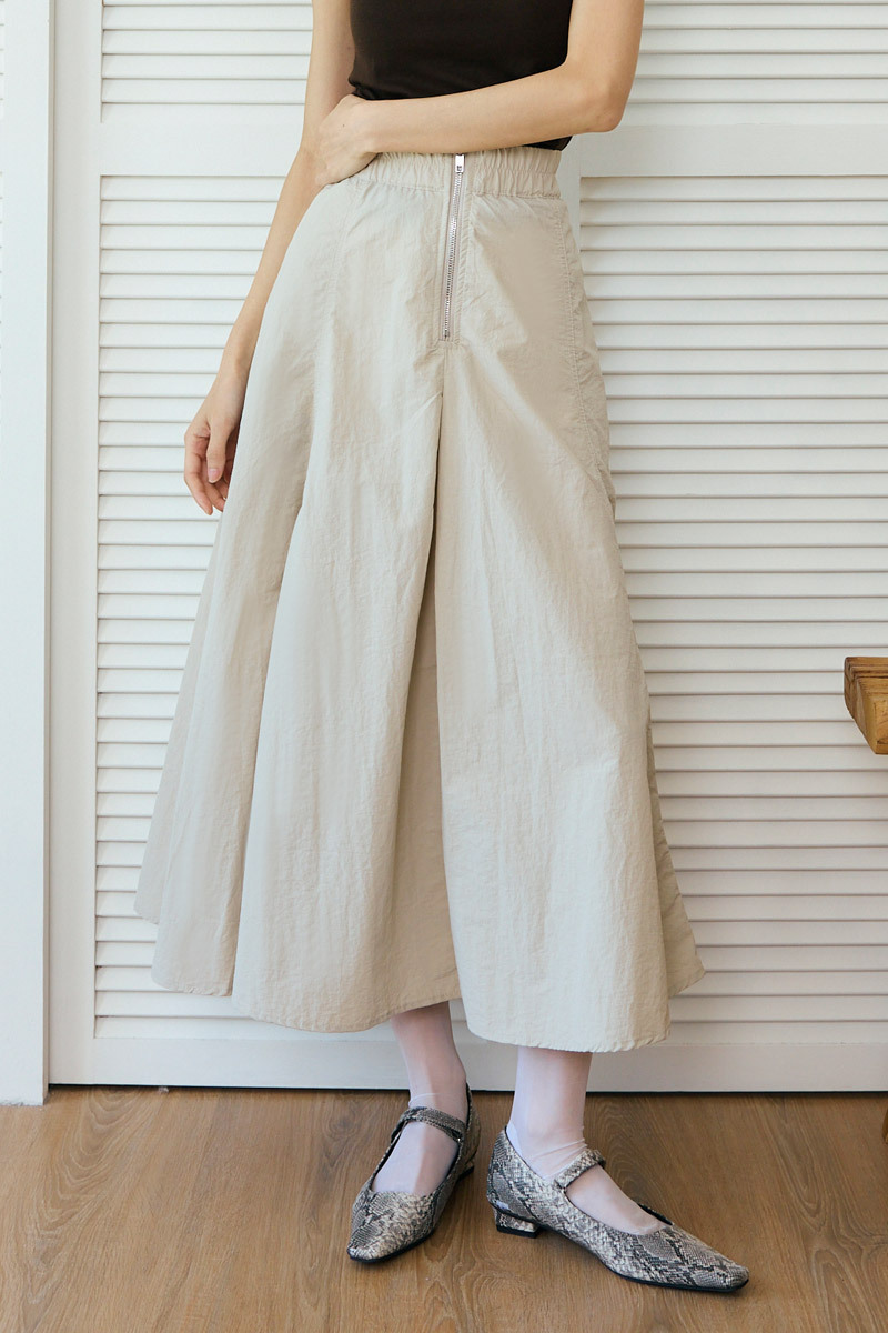 拉鍊傘襬尼龍裙