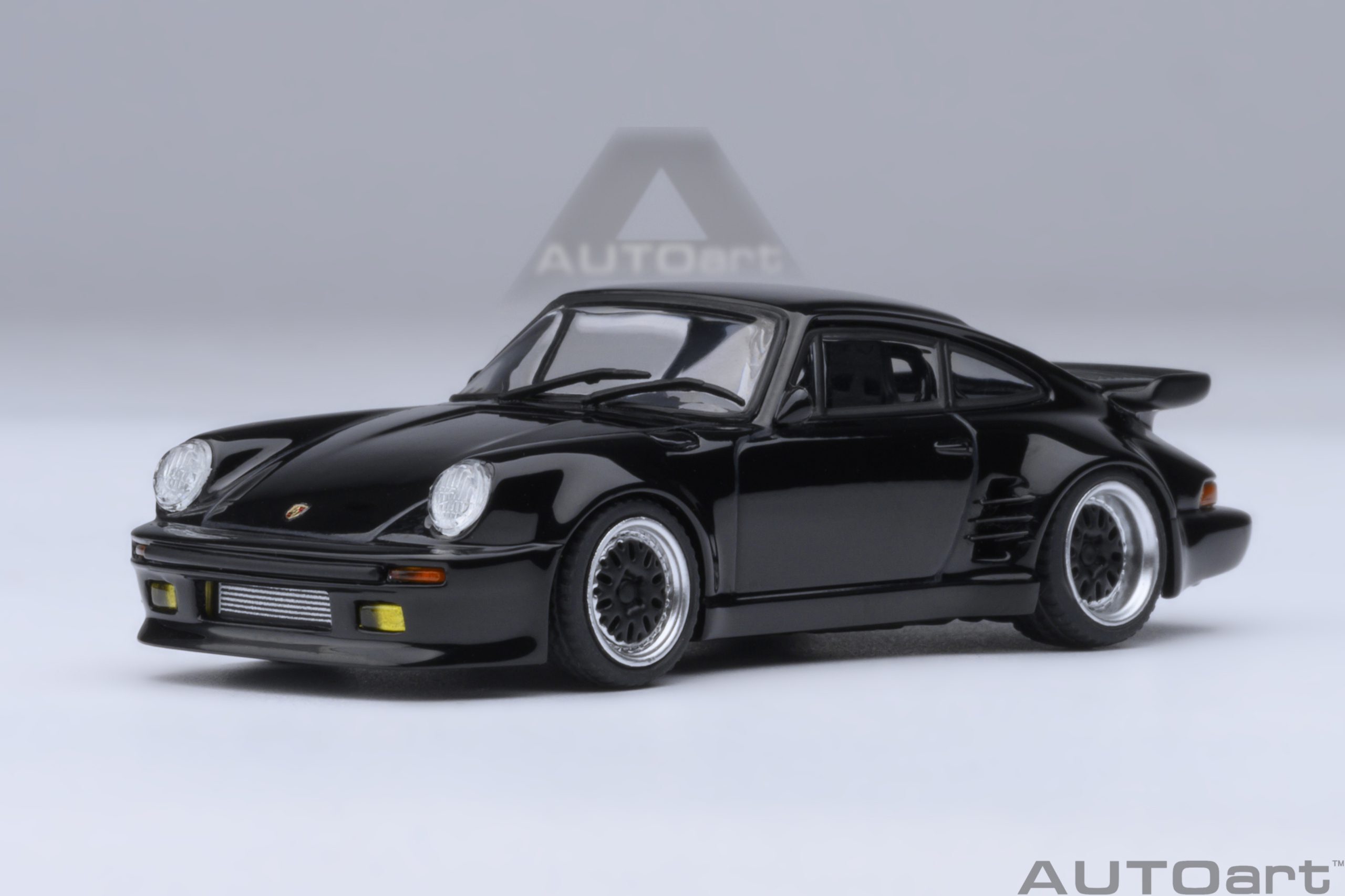 1/64 AUTOART Porsche 911 (930) Turbo Wangan Midnight “Blackbird” (A20636)
