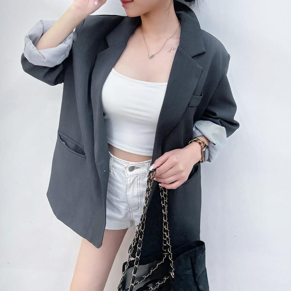 【時髦百搭的微落肩鬆弛感西裝外套】（現貨）