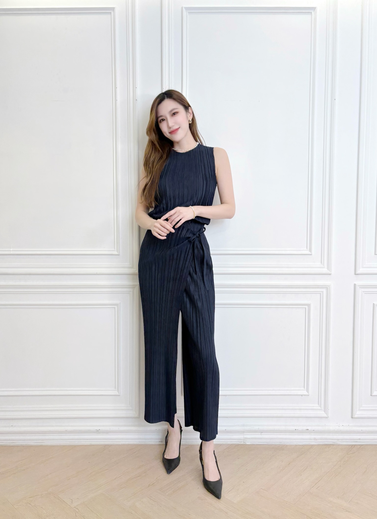 設計感側綁帶細褶套裝