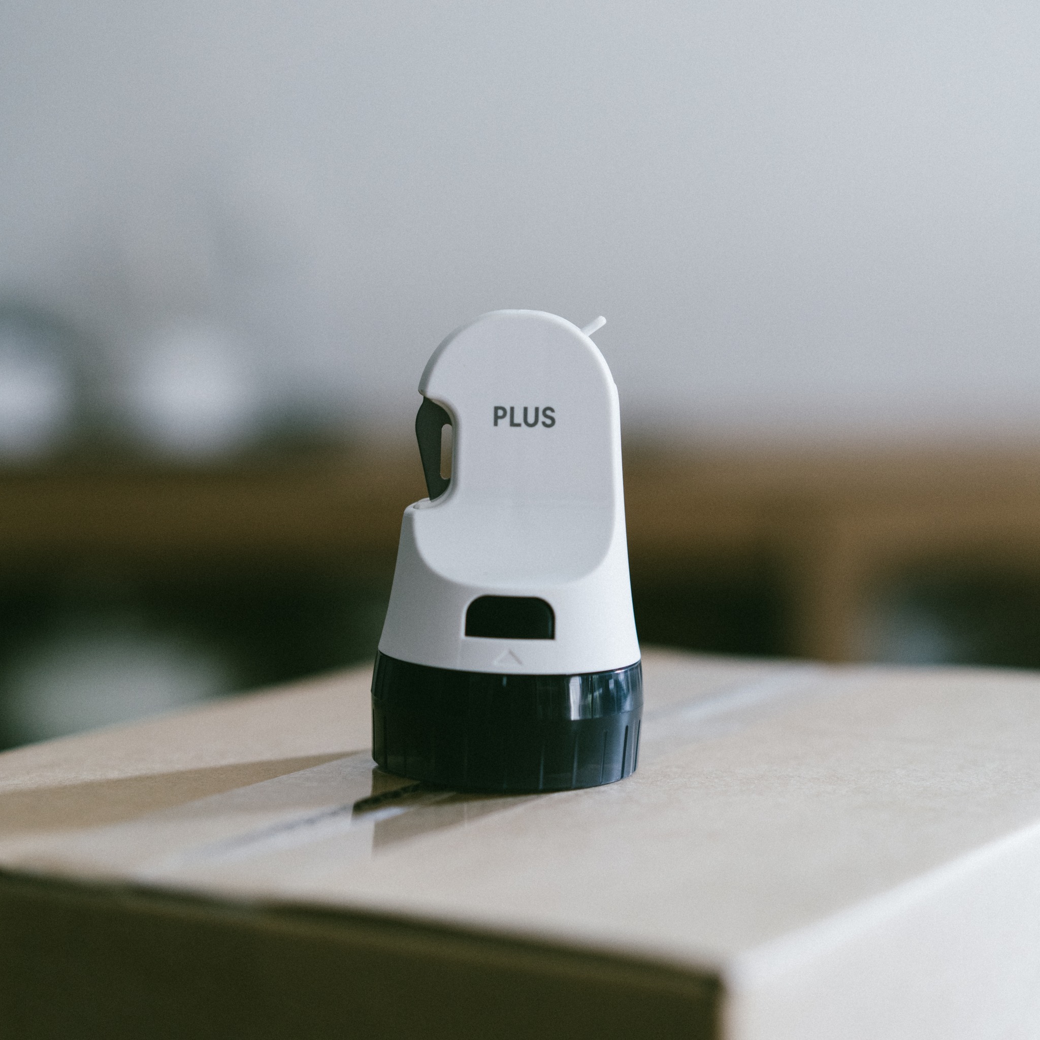 日本PLUS個資保護拆箱刀 (墨印可替換)