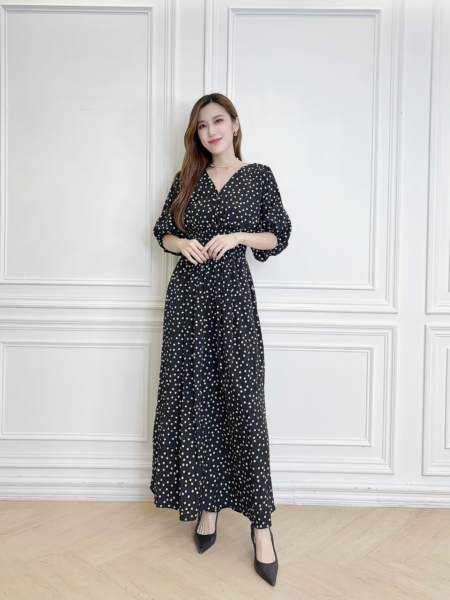 後綁帶Ｖ領點點連身褲