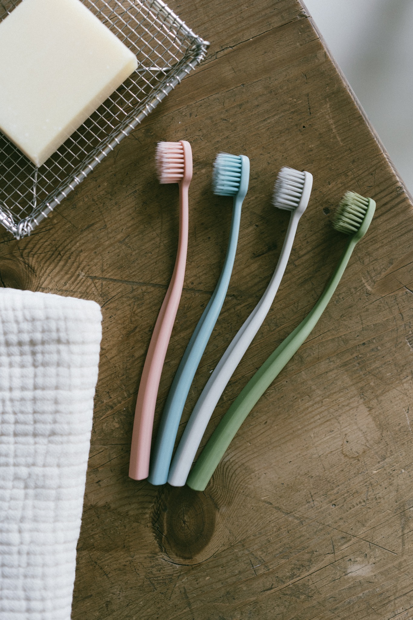 日本製Sakabe流線好拿握機能牙刷