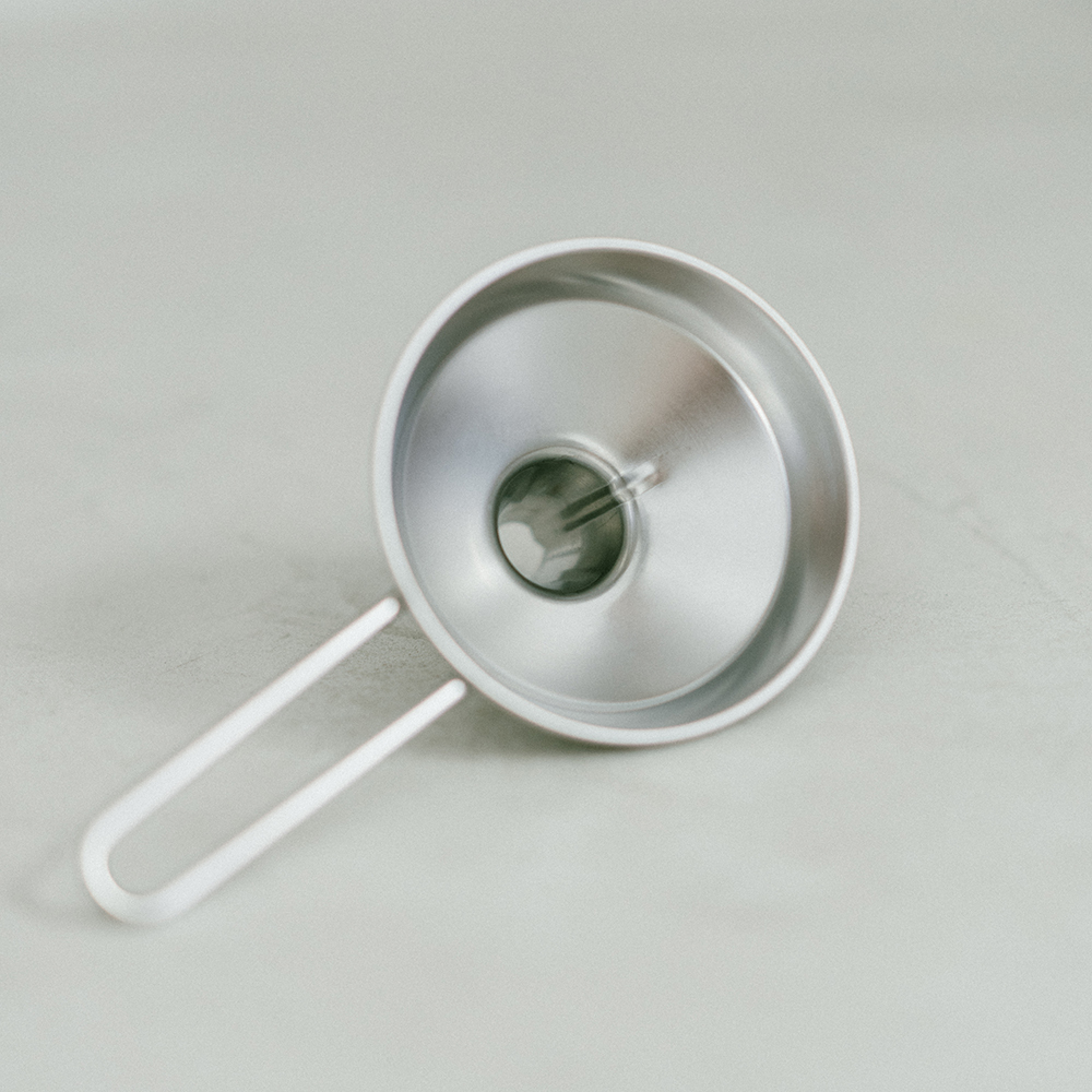 日本製燕三條18-8不鏽鋼附柄漏斗