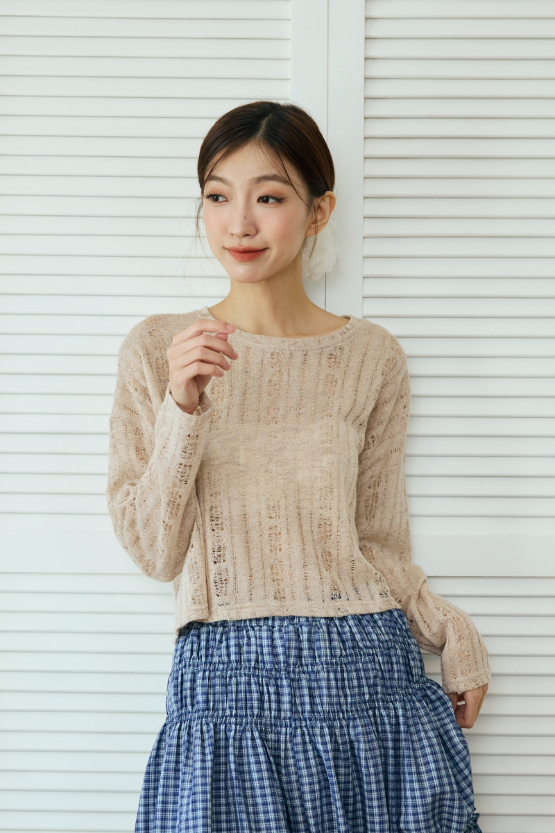 鏤空直條洞洞短版罩衫