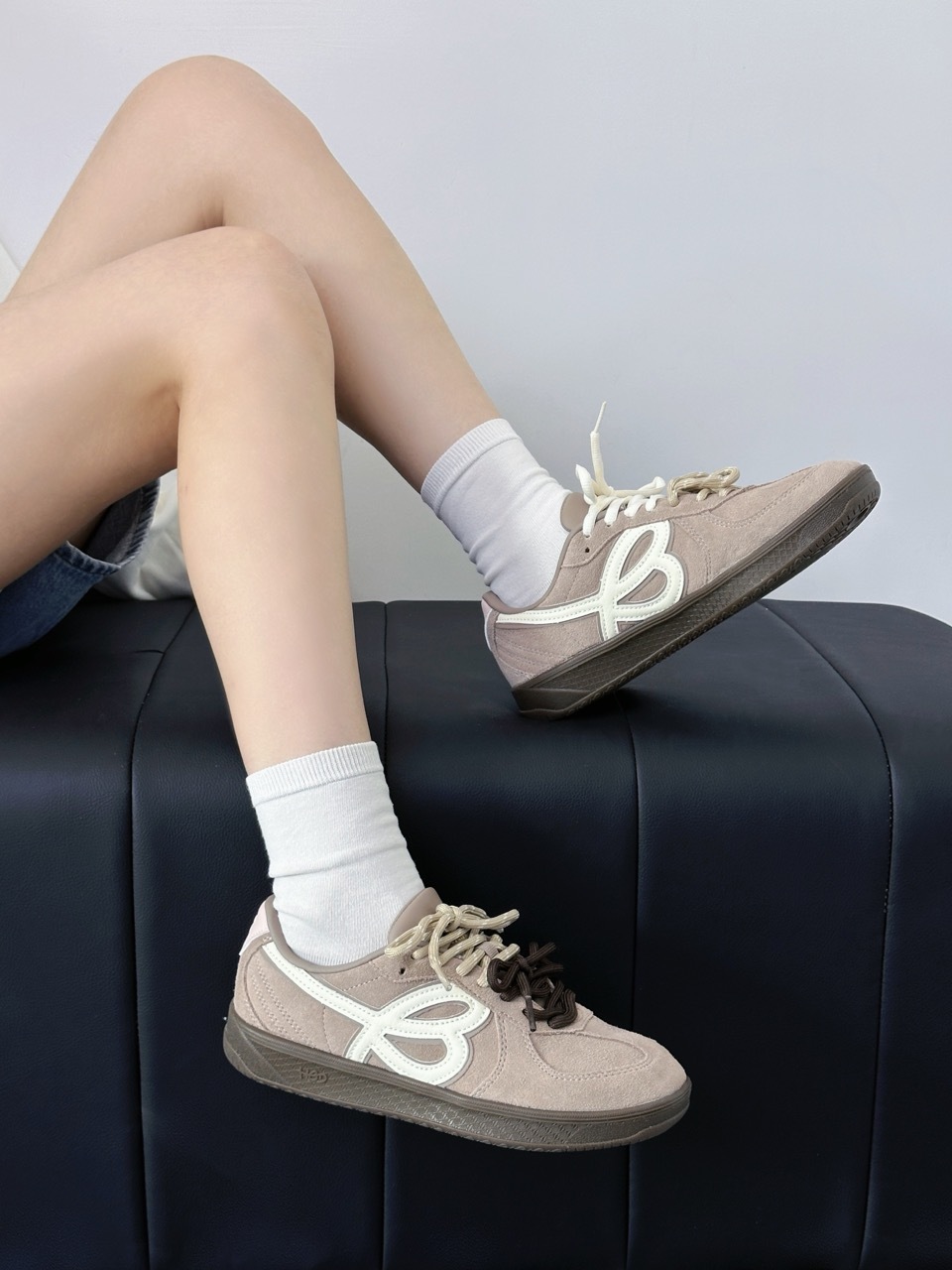 HBD X WE FLOWER 小花鞋 奶茶色 奶咖 焦糖底 金冬天 Winter同款 德訓鞋 男女鞋 / 預購