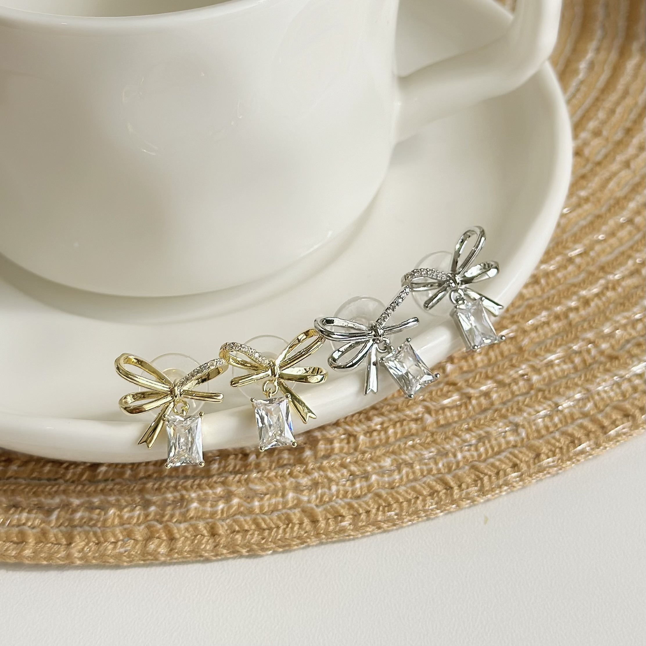 C147排鑽蝴蝶結方鑽垂吊