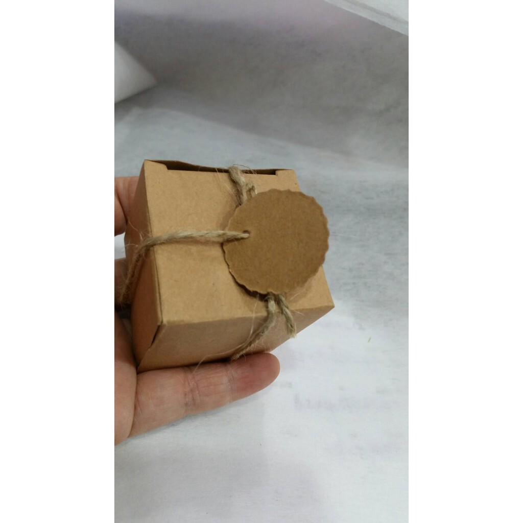 【台灣現貨速發】牛皮紙盒 小四方｜一個2元｜4.5*4.5公分 禮物盒 糖果盒 小盒