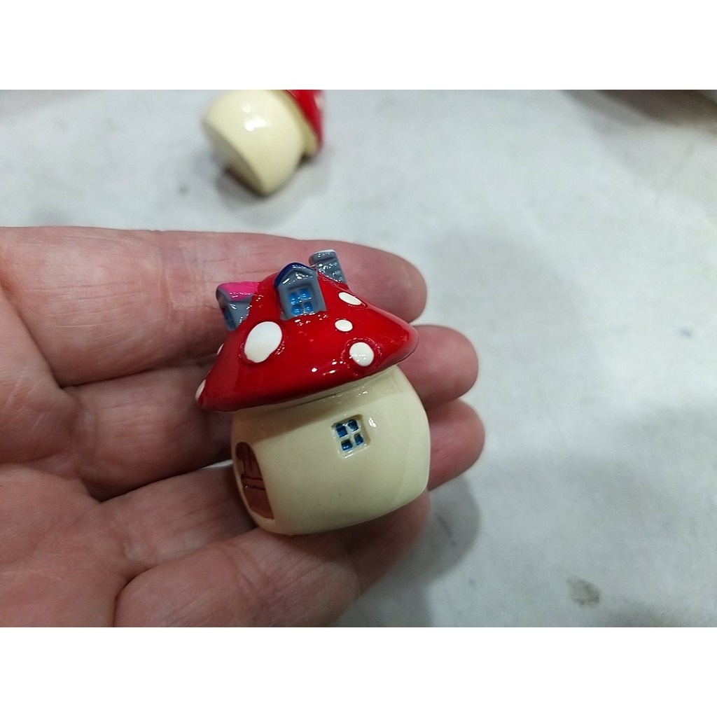 【台灣現貨速發】多肉植物 微景觀 小公仔 小玩偶(香菇房屋)