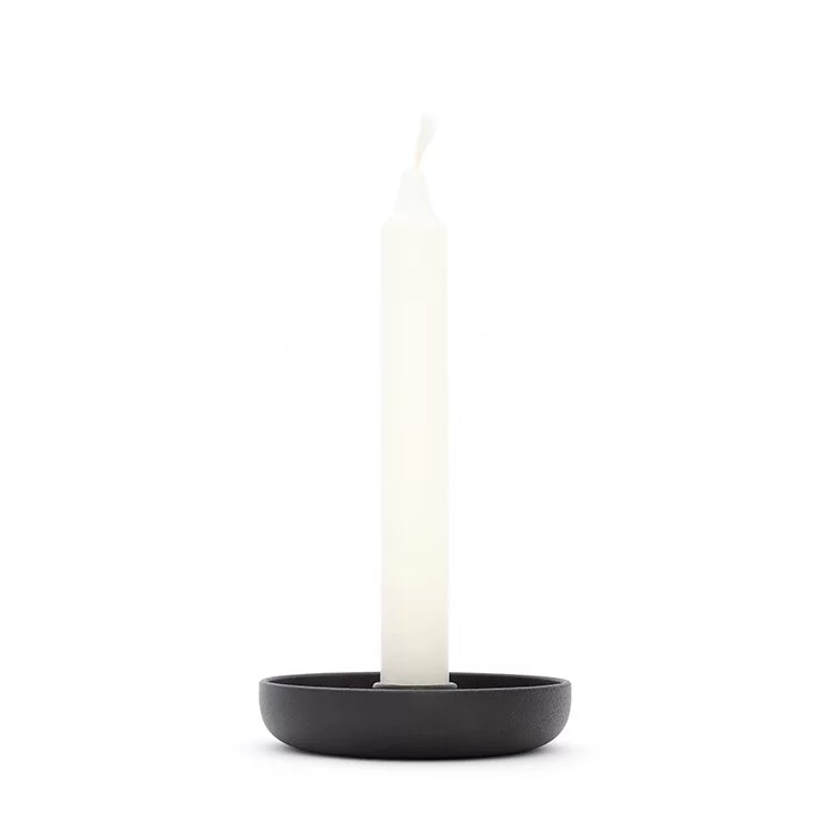 no.30-團-長蠟燭台,鋅合金缽狀的燭台,表面有鑄鐵般的紋路,具有厚實的質感。