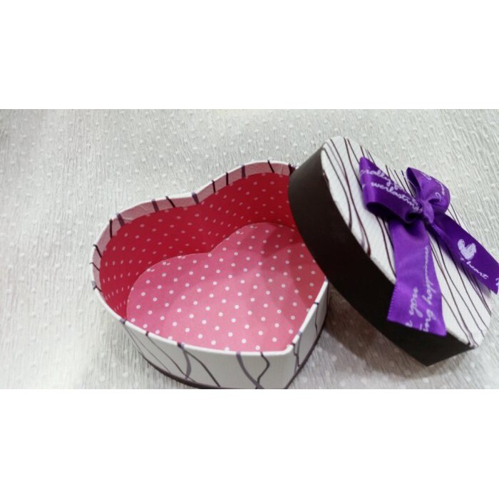 【台灣現貨速發】硬質心型禮物盒 愛心包裝盒｜🌟６－８款