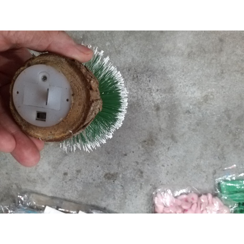 【台灣現貨速發】聖誕節 發光針葉松樹 可愛小聖誕樹 20公分