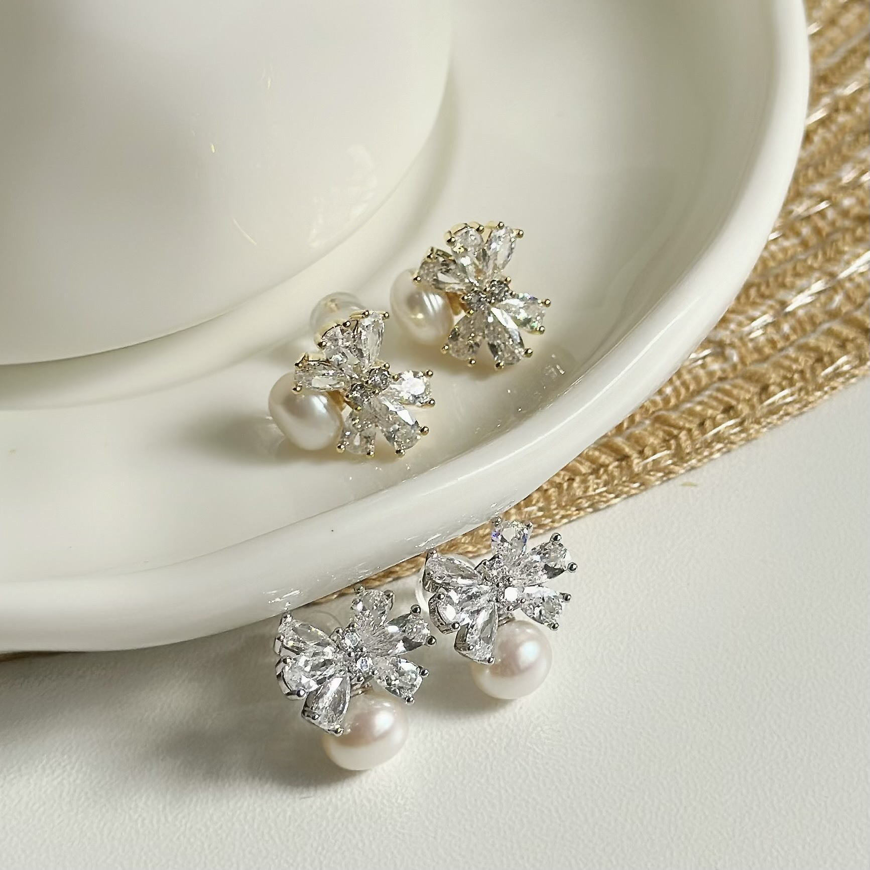 C156鋯石蝴蝶結天然珍珠耳針