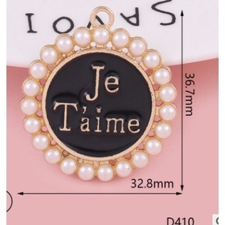 【台灣現貨速發】diy手機殼配件 小香風珍珠吊牌 香奈兒 巴黎鐵塔 香水 招財貓 泰迪熊｜小香風配件 手機飾品配件