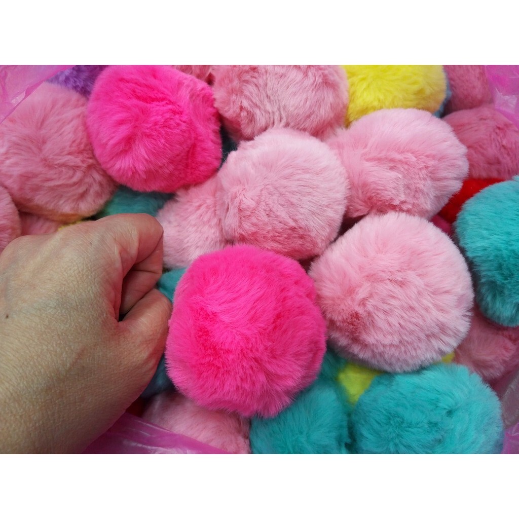 【台灣現貨速發】現貨---7公分仿兔毛球28元