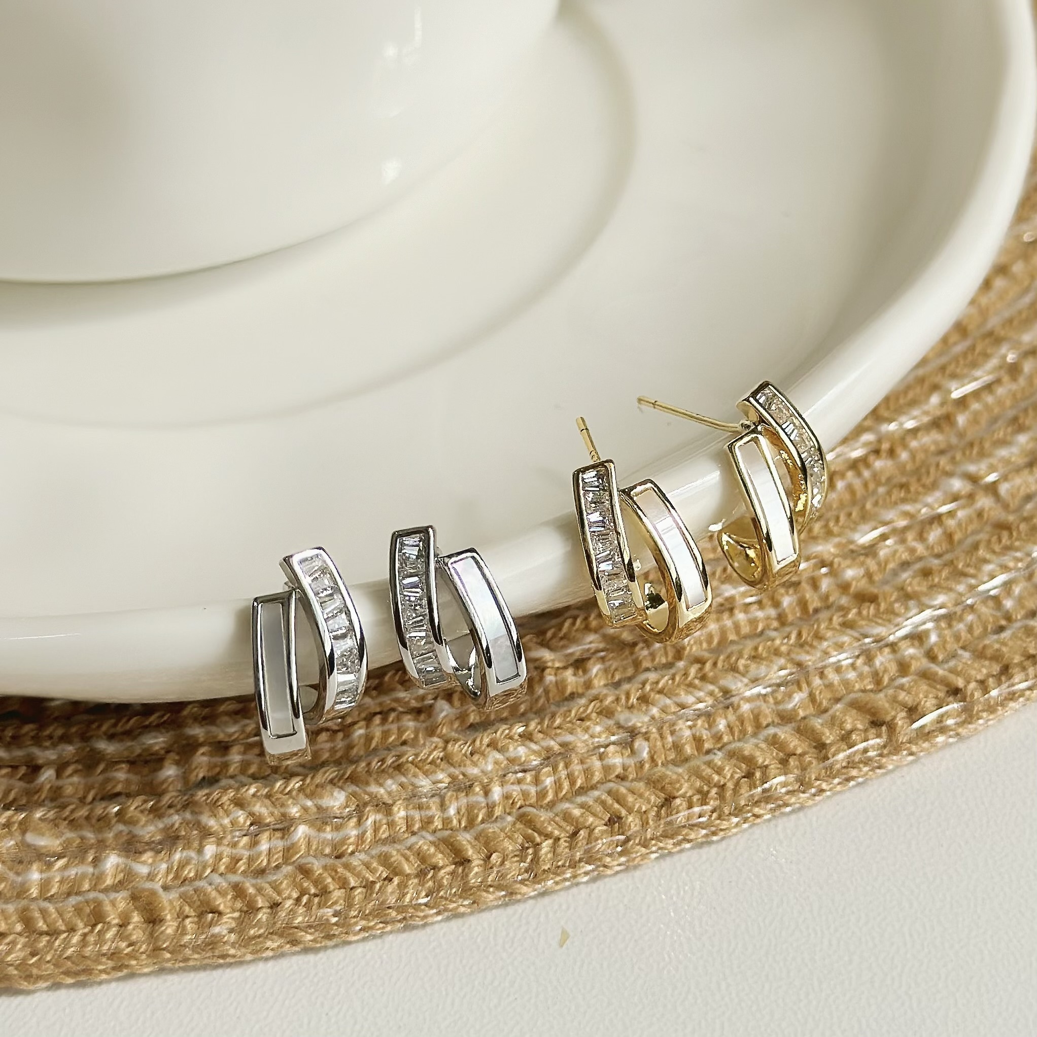 C134鋯石天然貝母雙層C字圈