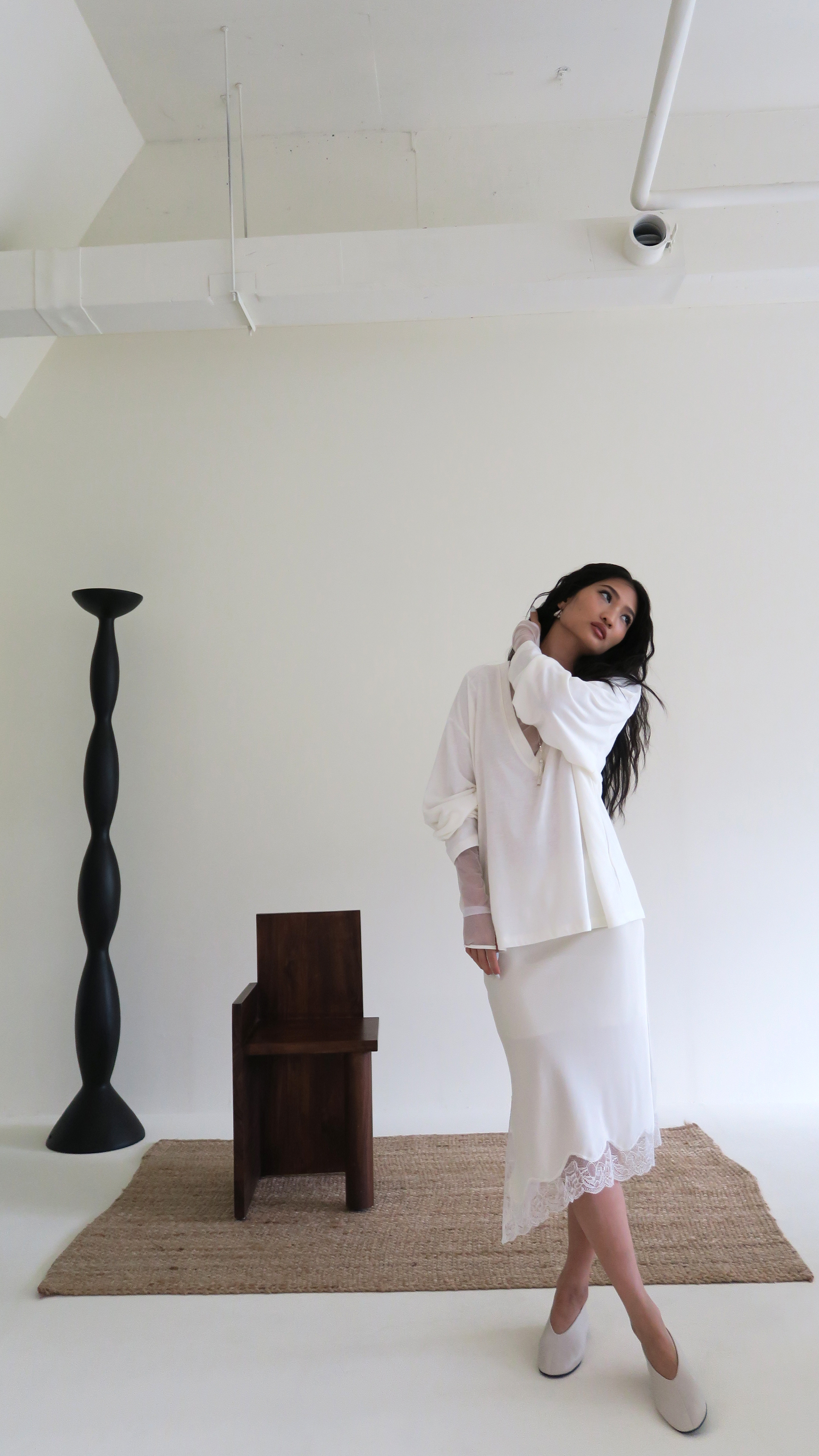 斜下擺拼蕾絲裙